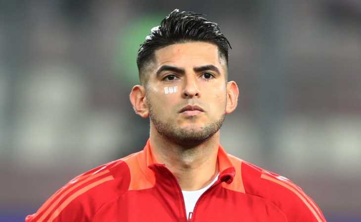 Ex Boca | Zambrano compartió cancha con su hijo en Perú pero se fue expulsado